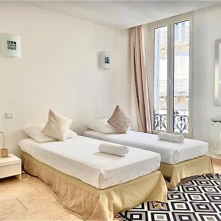 Apartment 6 - 8b3