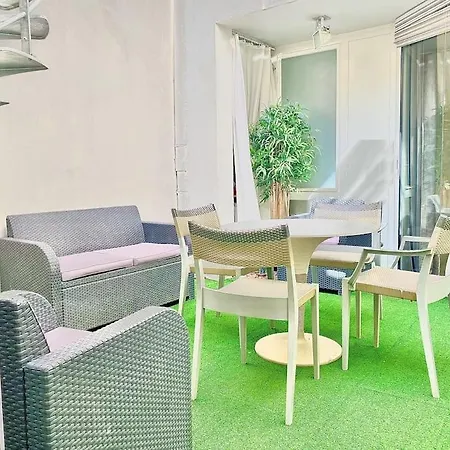 6 - 8b3 Apartment *